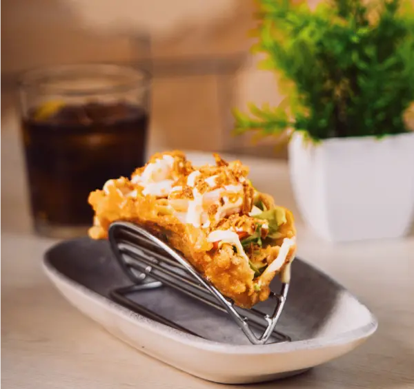 Taco San Lúcar Taco San Lucar. Torta de camarones con verduras y gambón. Restaurante Barco de Sal.